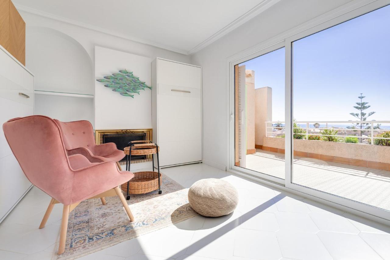 Flamenco Penthouse Sea View & Swimming Pool Daire Torrevieja Dış mekan fotoğraf