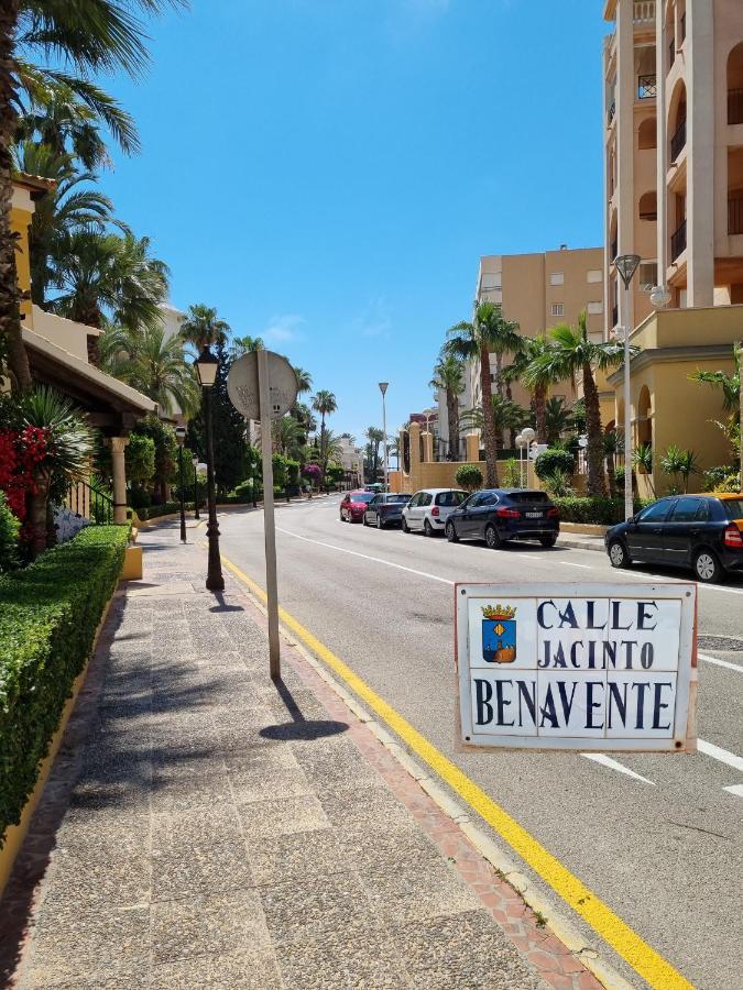 Flamenco Penthouse Sea View & Swimming Pool Daire Torrevieja Dış mekan fotoğraf